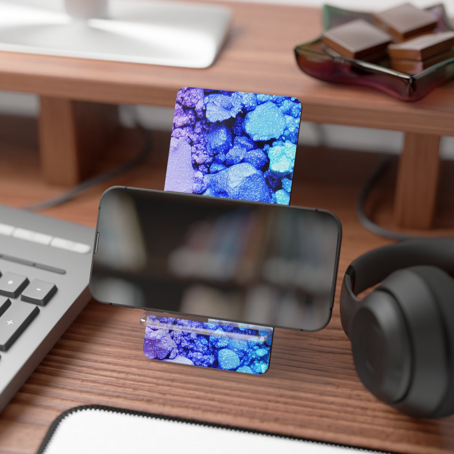 Phone Stand – Pigment Play