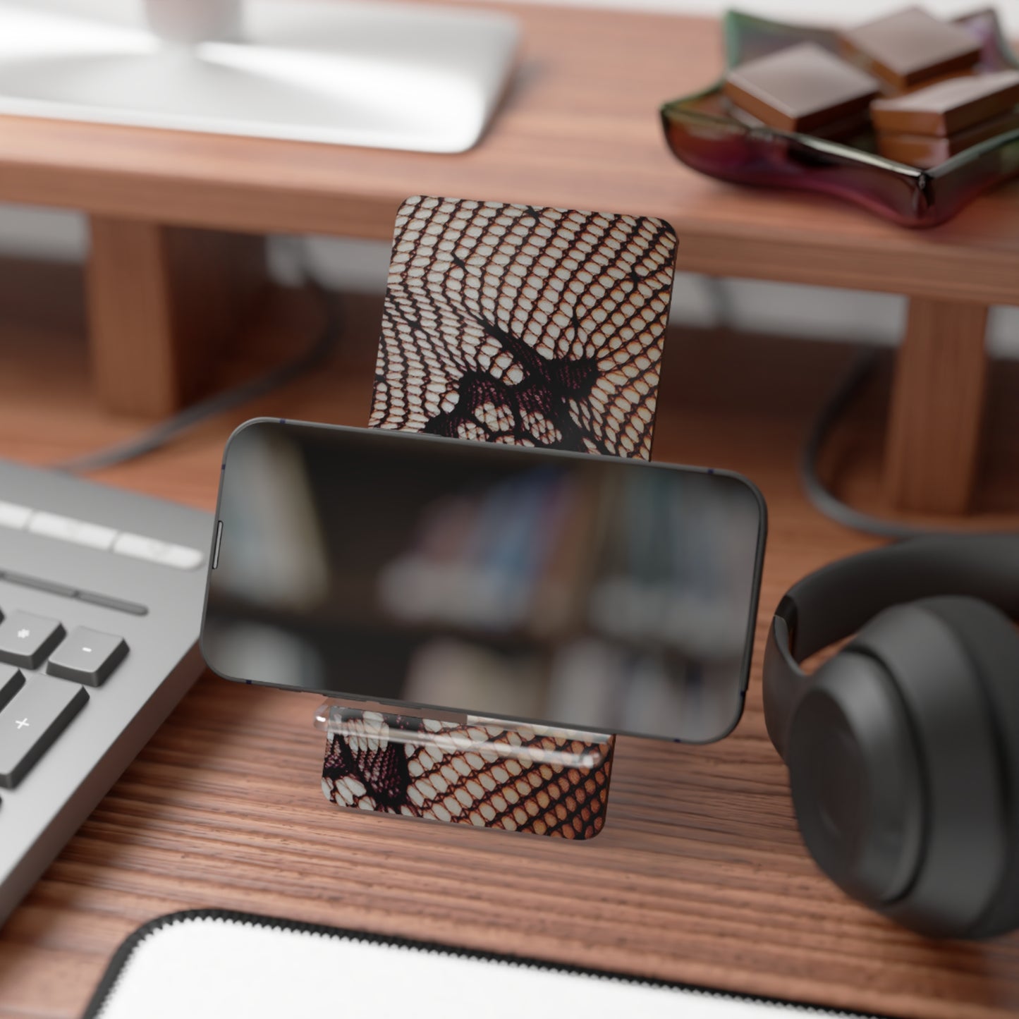 Phone Stand – After Dark