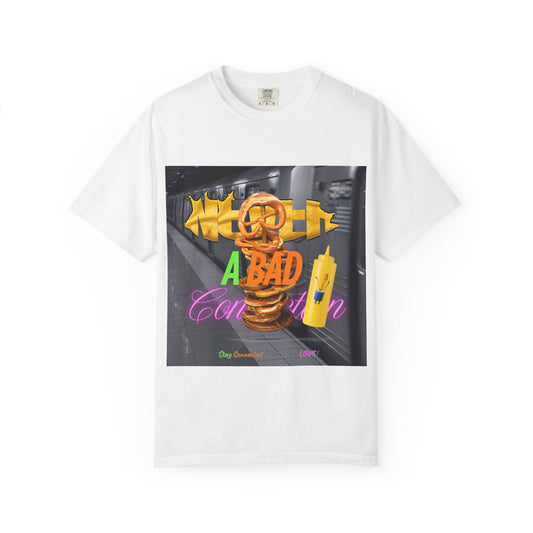 215 Connected Graphic T-Shirt – Retro Street Art Style for Everyday Wear