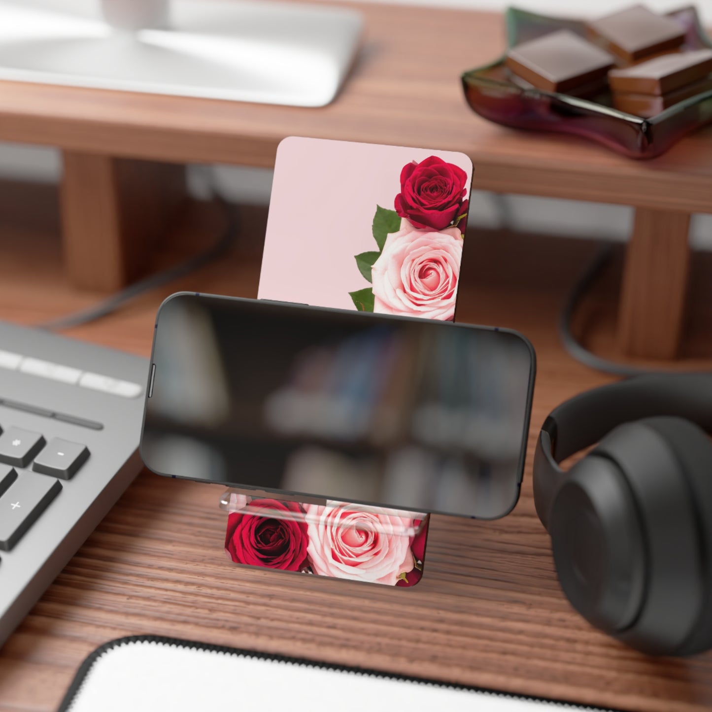 Phone Stand – Mom’s Rose Bouquet
