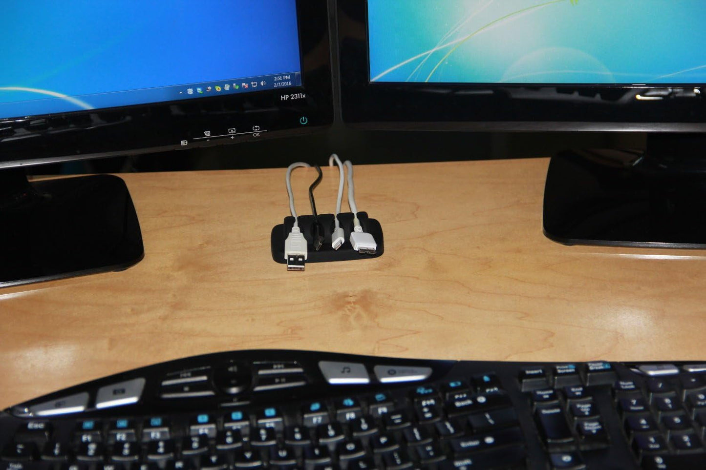 Organizador de cables ENVISIONED: solución para la gestión de cables de escritorio