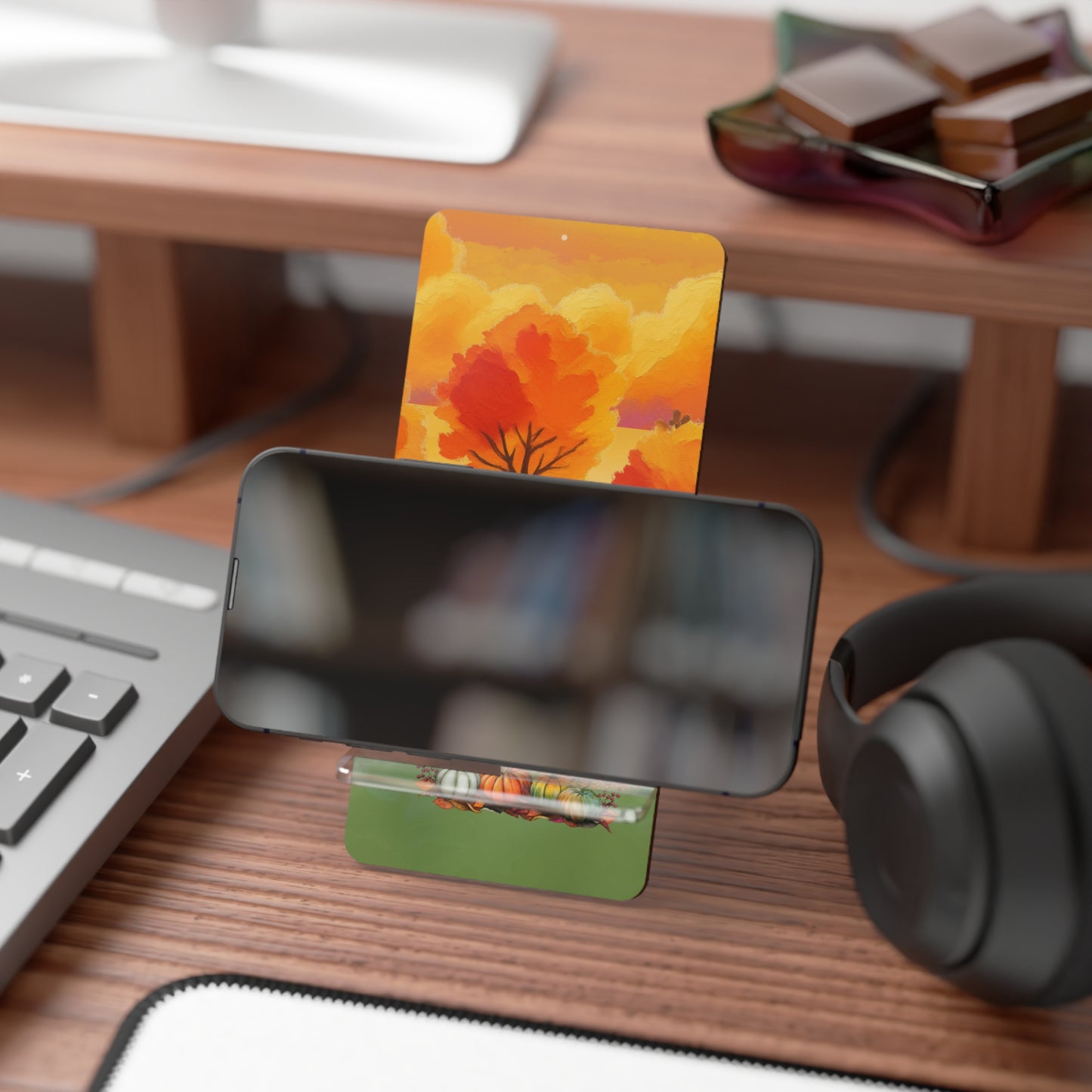 Phone Stand – Pumpkin Haul