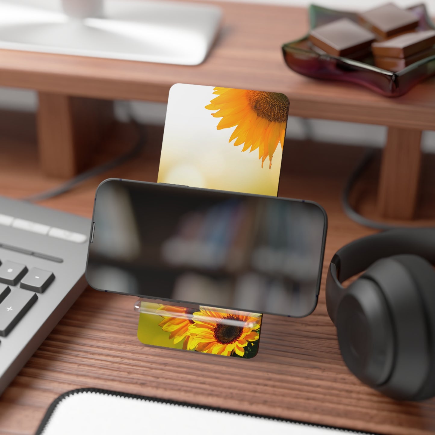 Phone Stand – Sunlit Sunflowers