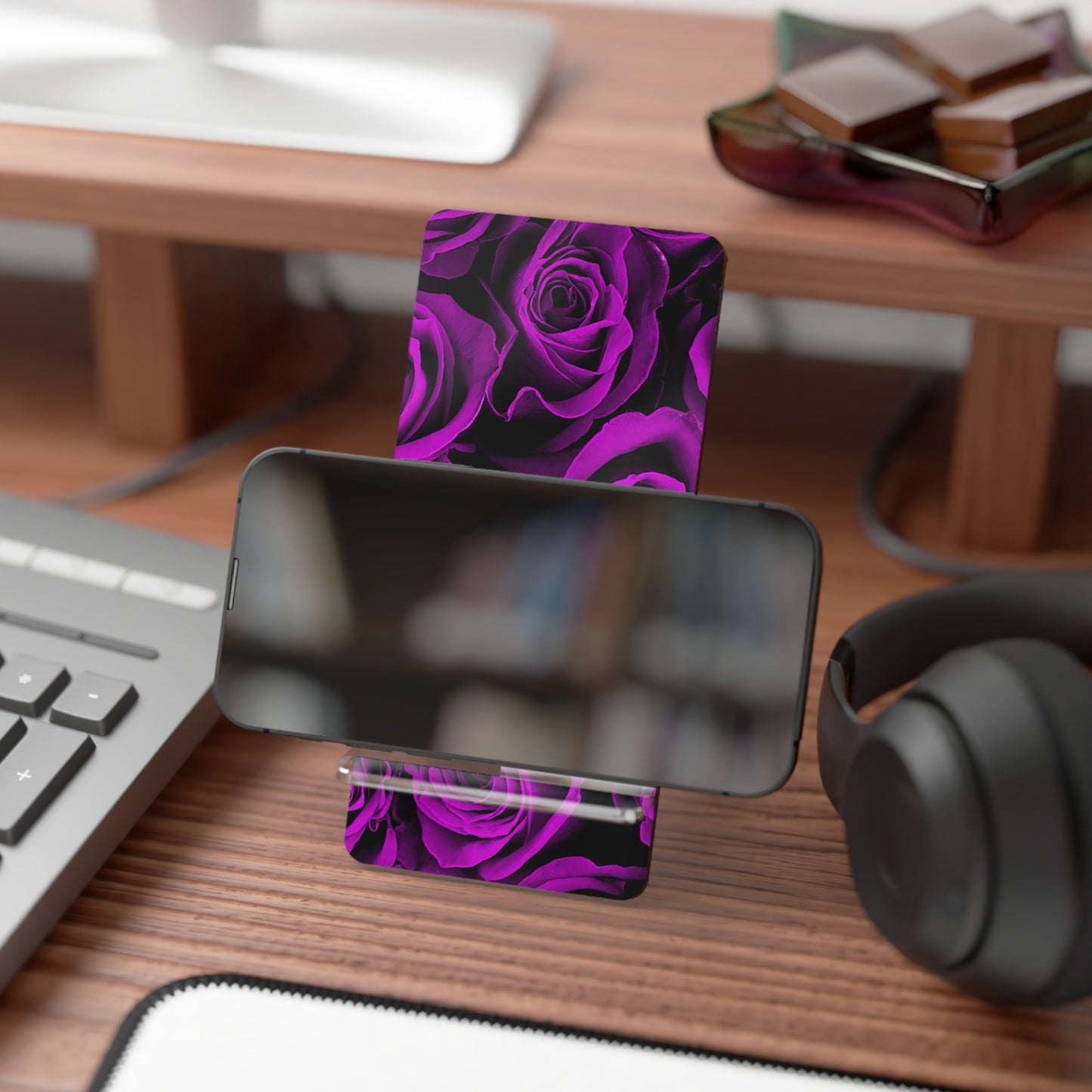 Phone Stand – Amethyst Roses