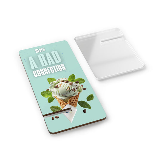 Never a Bad Connection – Mint Ice Cream Phone Stand