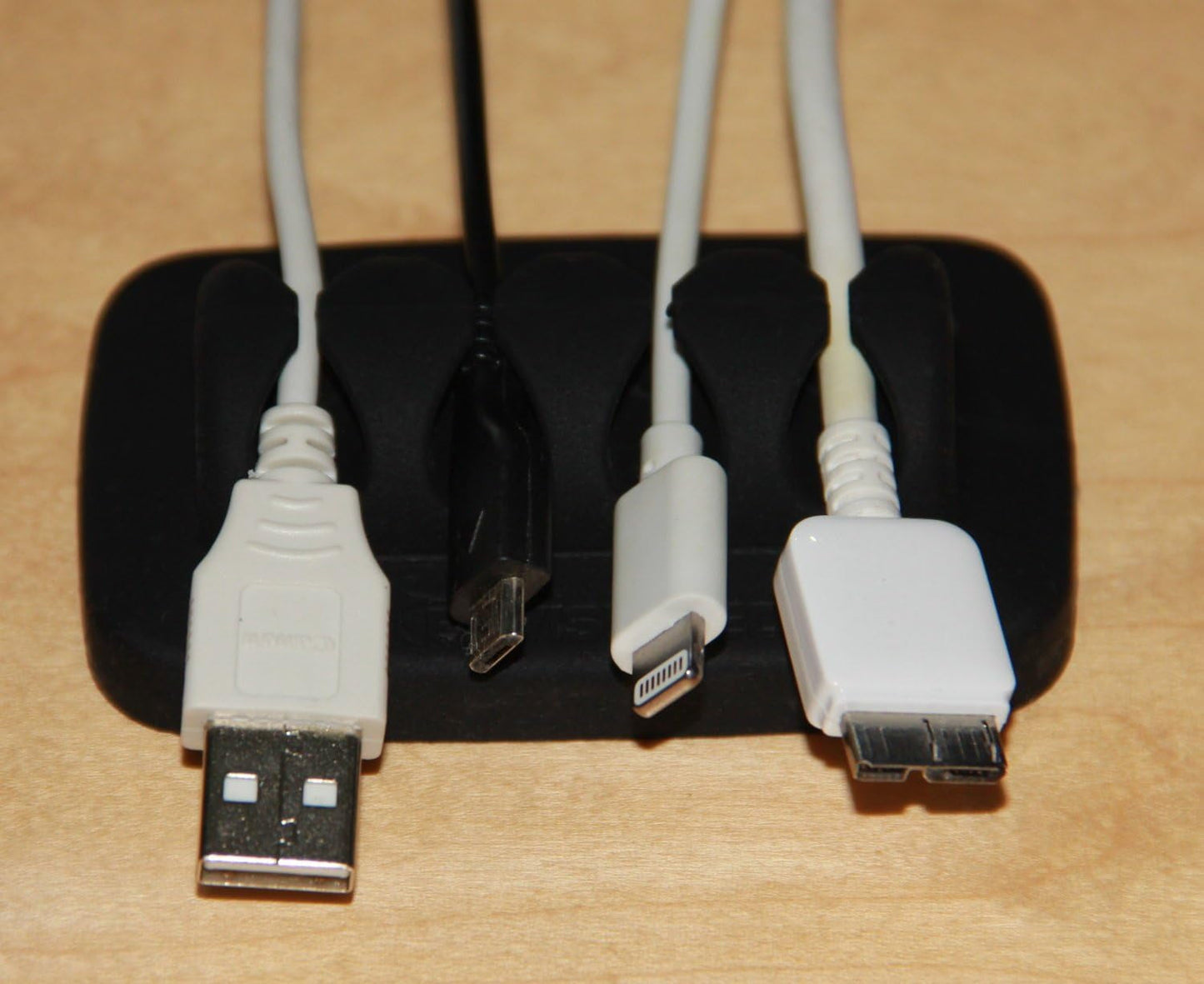 Organizador de cables ENVISIONED: solución para la gestión de cables de escritorio