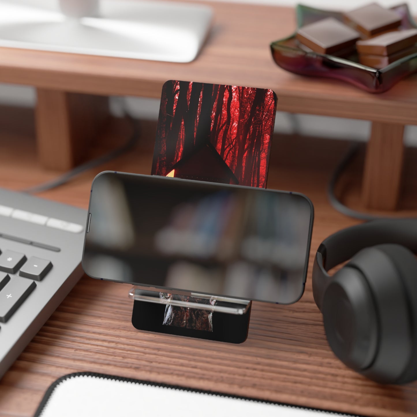 Phone Stand – Undead Uprising