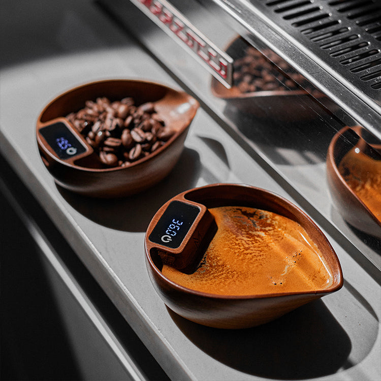 Electronic Walnut Coffee Scale - Precision Weighing with Leaf Design