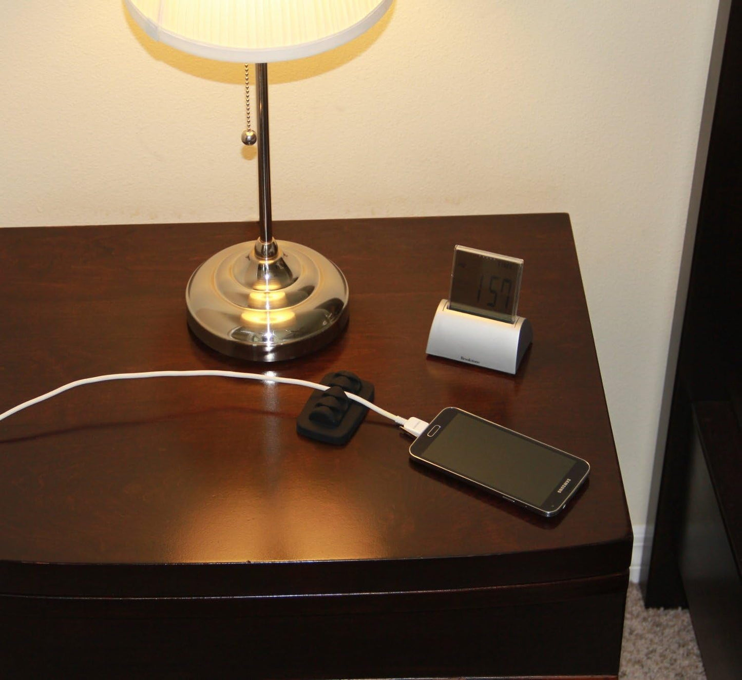 Organizador de cables ENVISIONED: solución para la gestión de cables de escritorio
