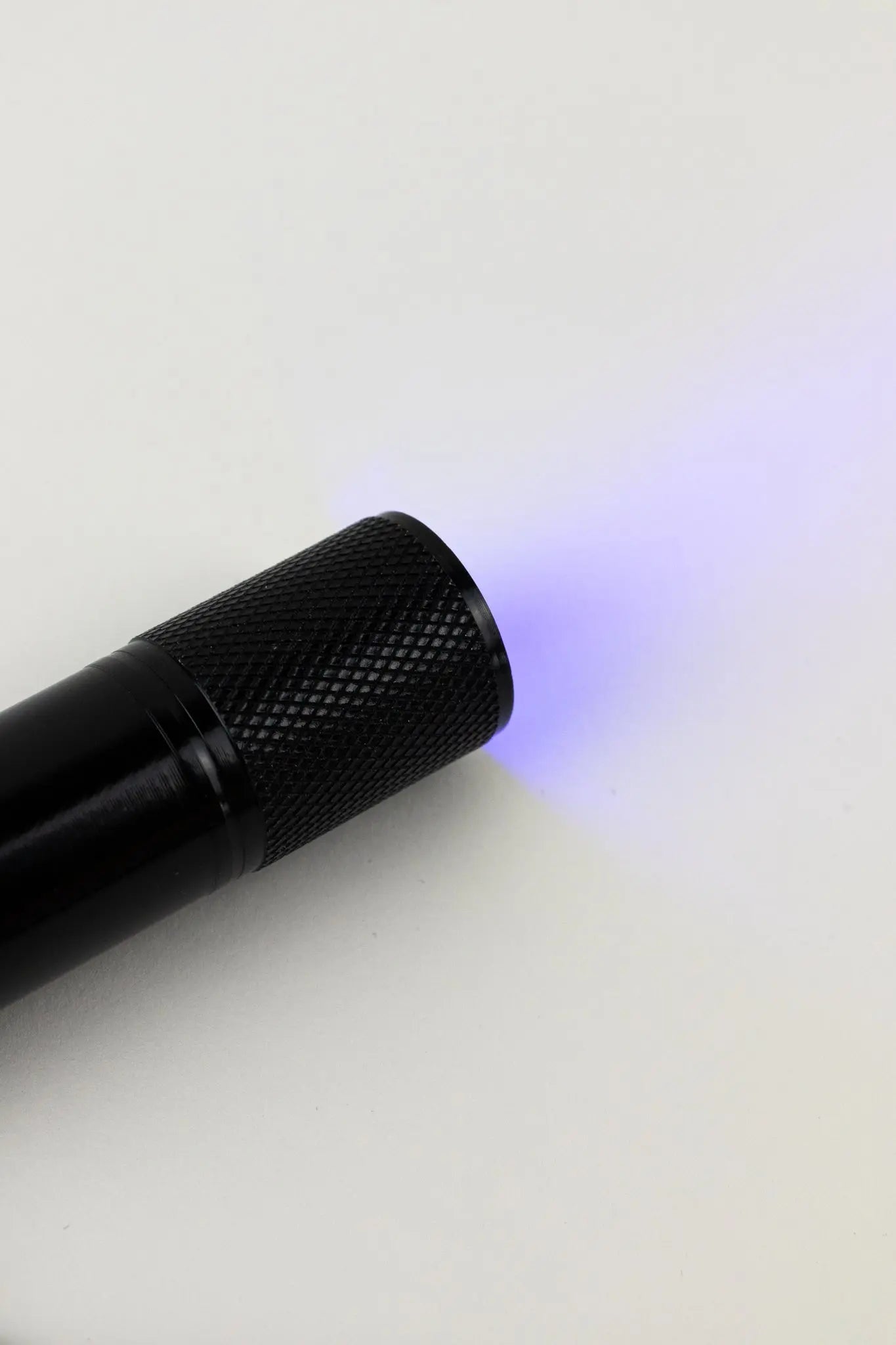 LED UV Blacklight Flashlight - Professional Ultraviolet Detection Light