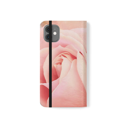 Flip Case – A Mother’s Rose Embrace