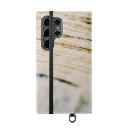 Flip Case – Woven Warmth