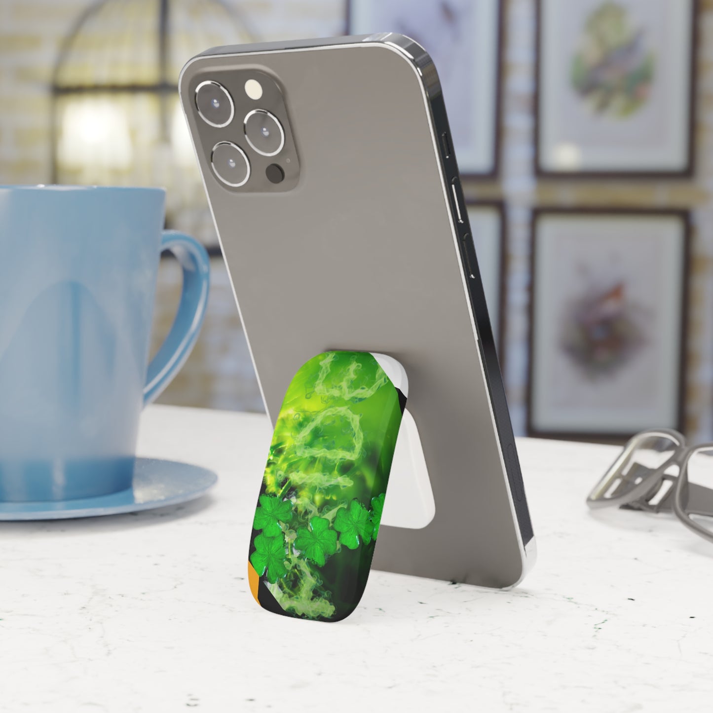 Phone Grip – Lucky Clover Smoke St. Patrick’s Day Design