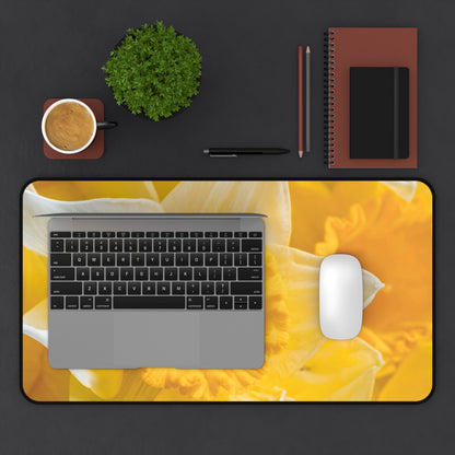 Desk Mat – Daffodil Daylight