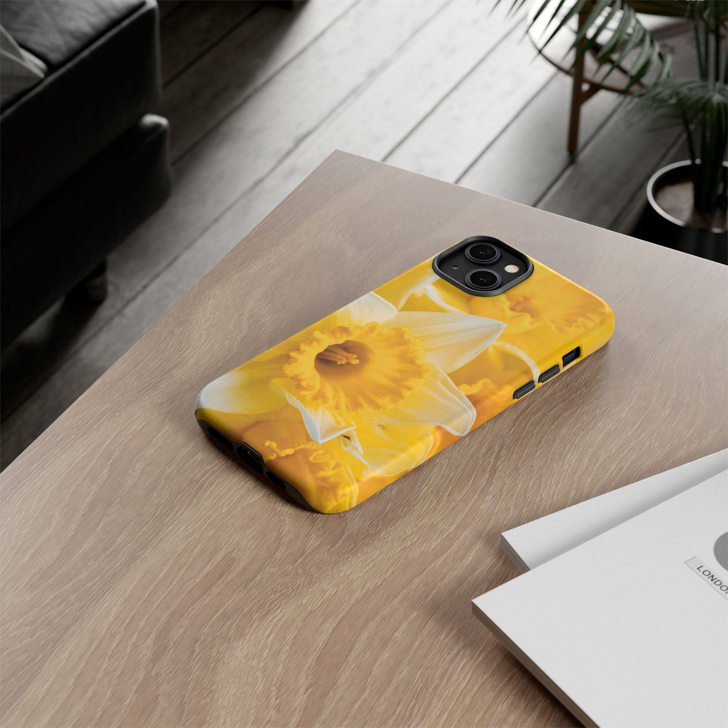 Protective Phone Case – Daffodil Daylight
