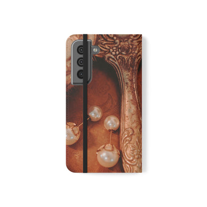 Flip Case – Bronze Vanity