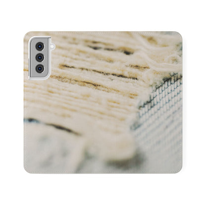 Flip Case – Woven Warmth