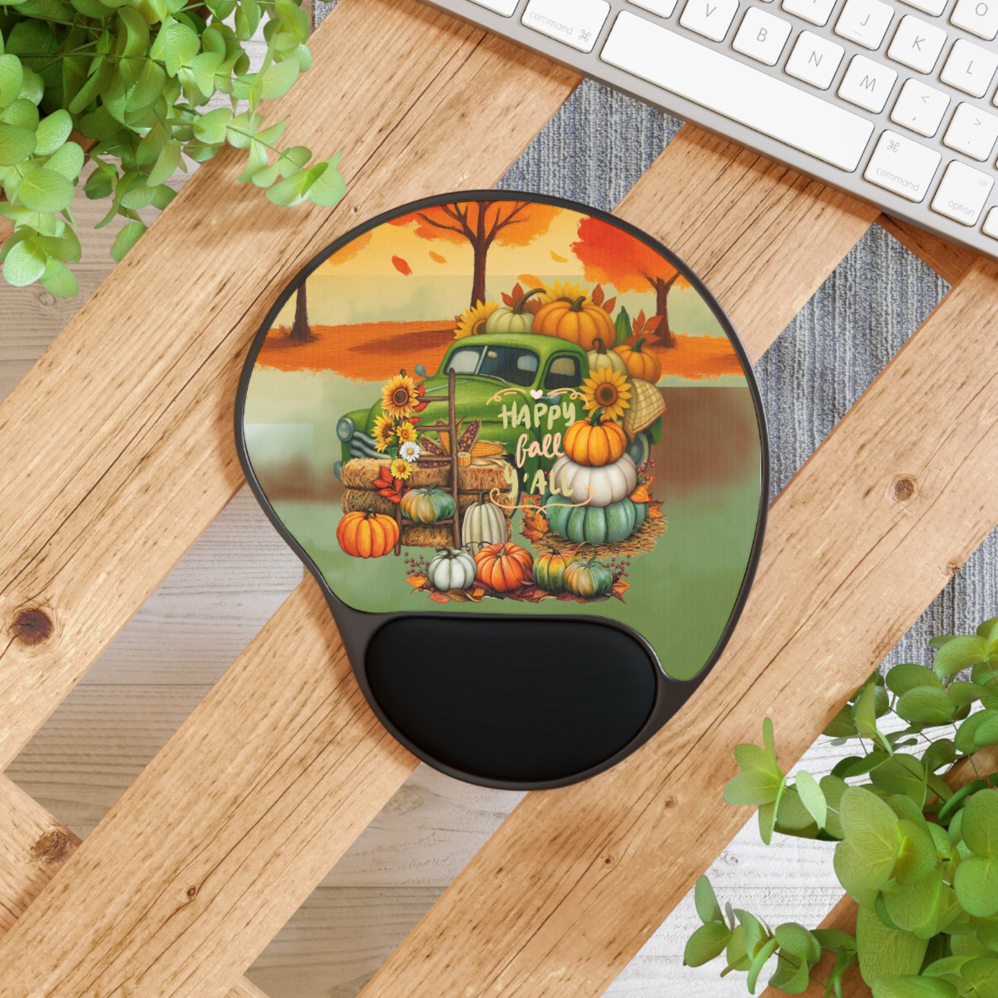 Ergonomic Mouse Pad – Pumpkin Haul
