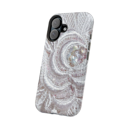 Wireless-Charging Compatible Case – Lace Veil