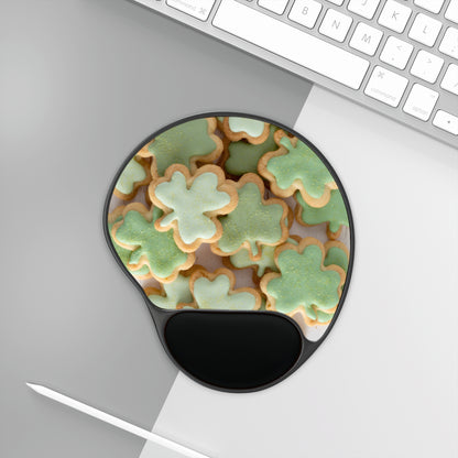Ergonomic Mouse Pad with Wrist Rest – Mint Clover Cookies