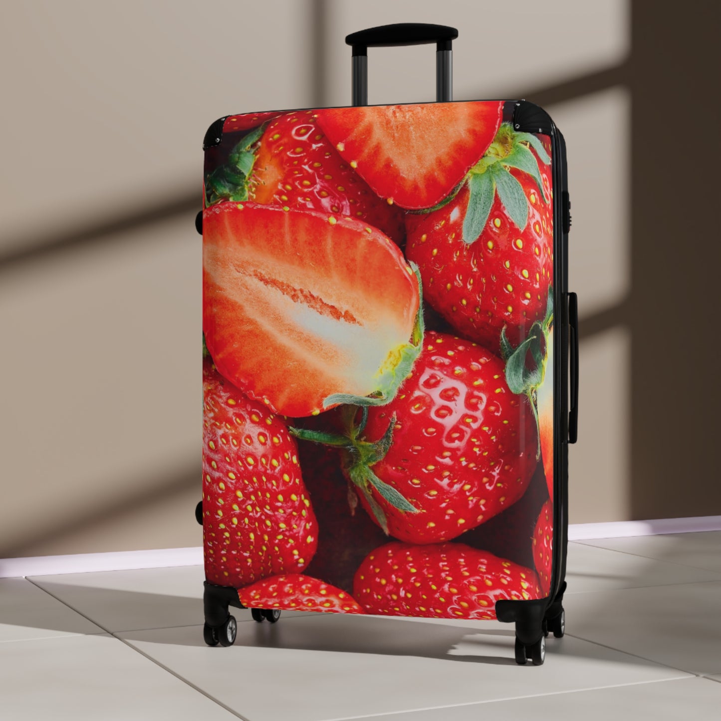 Hardshell Suitcase – Strawberry Sweet