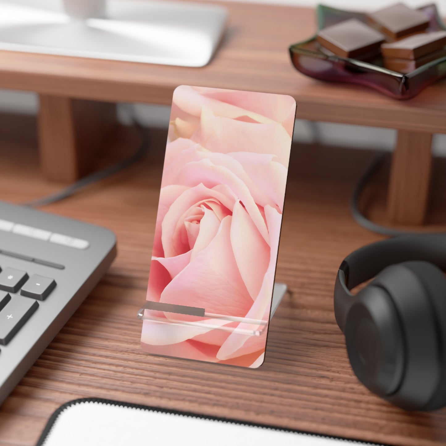 Phone Stand – A Mother’s Rose Embrace