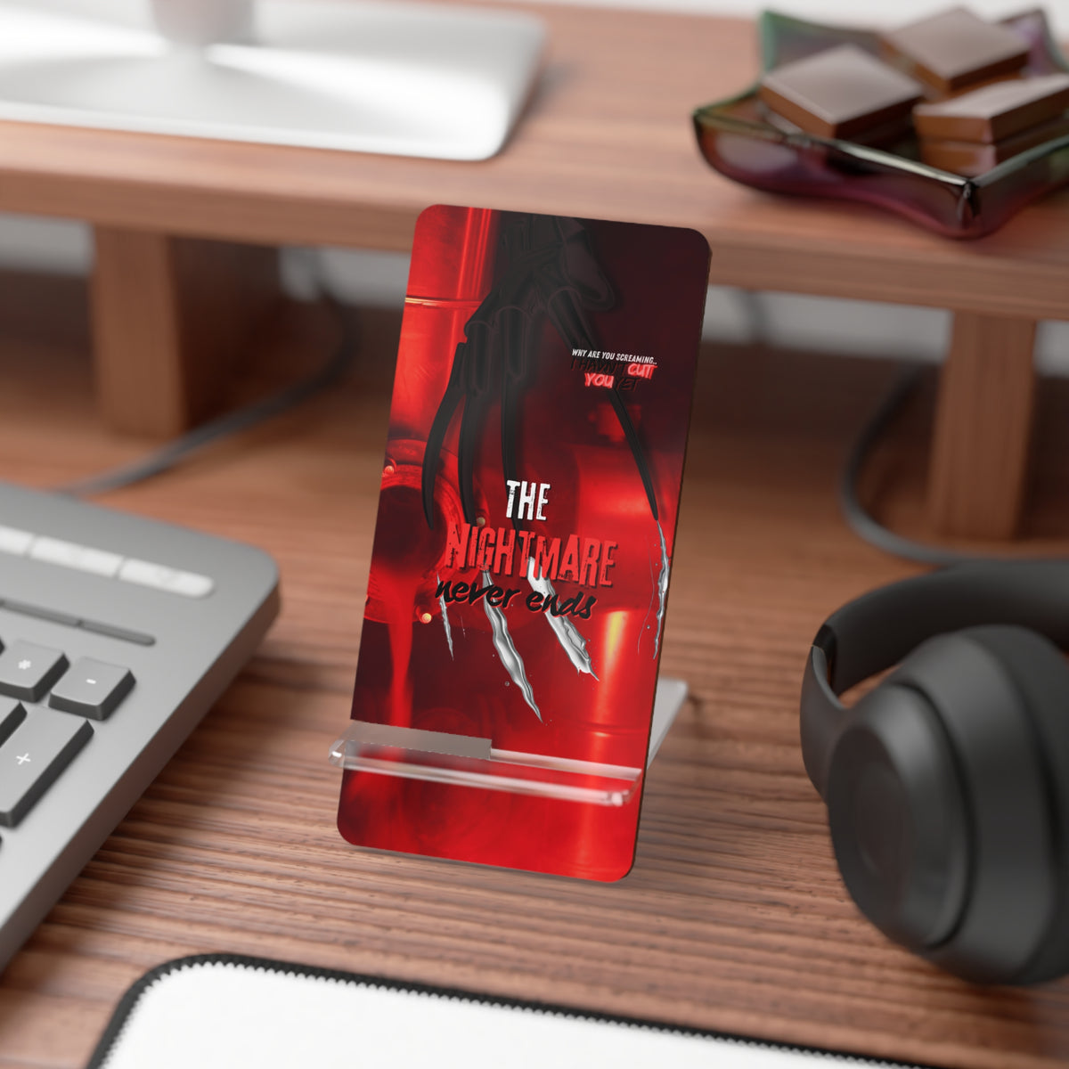 Phone Stand – Slasher Season