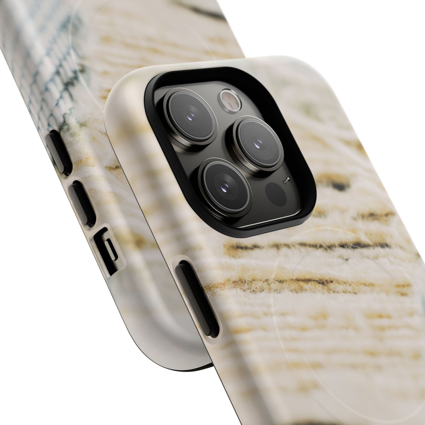 Protective Magnetic Phone Case – Woven Warmth