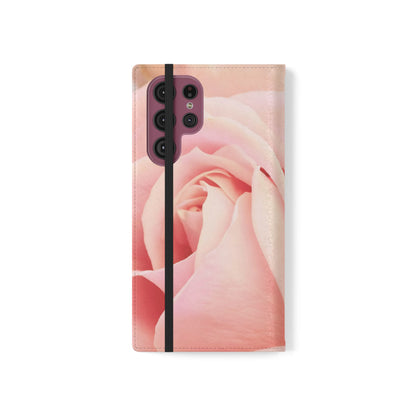 Flip Case – A Mother’s Rose Embrace