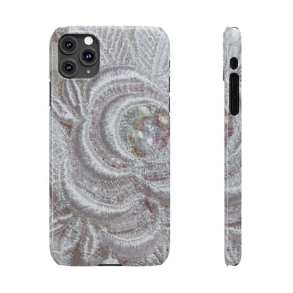 Slim Phone Case – Lace Veil