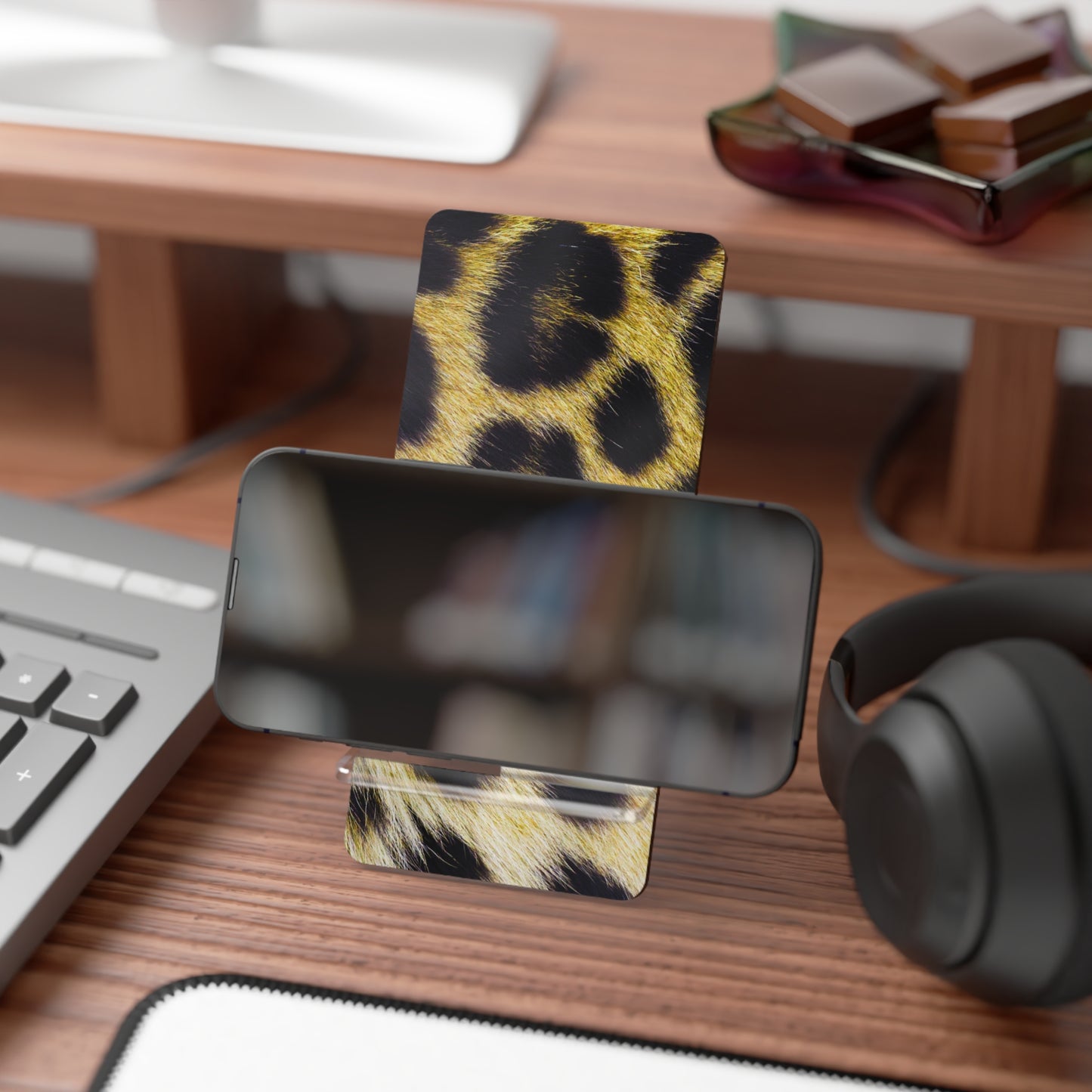 Phone Stand – Leopard Luxe