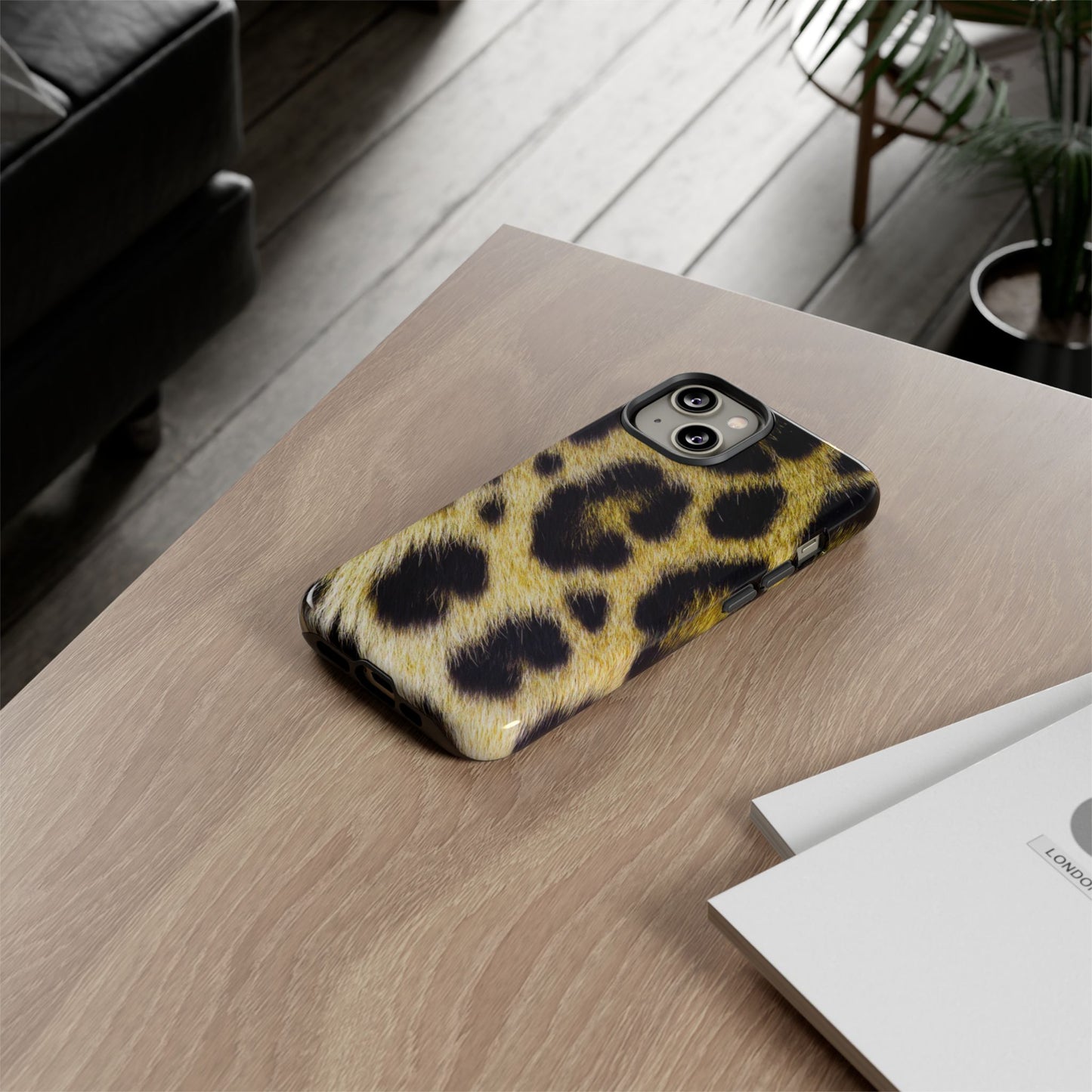 Protective Phone Case – Leopard Luxe