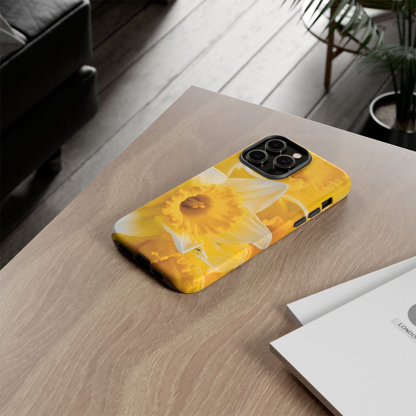 Protective Phone Case – Daffodil Daylight