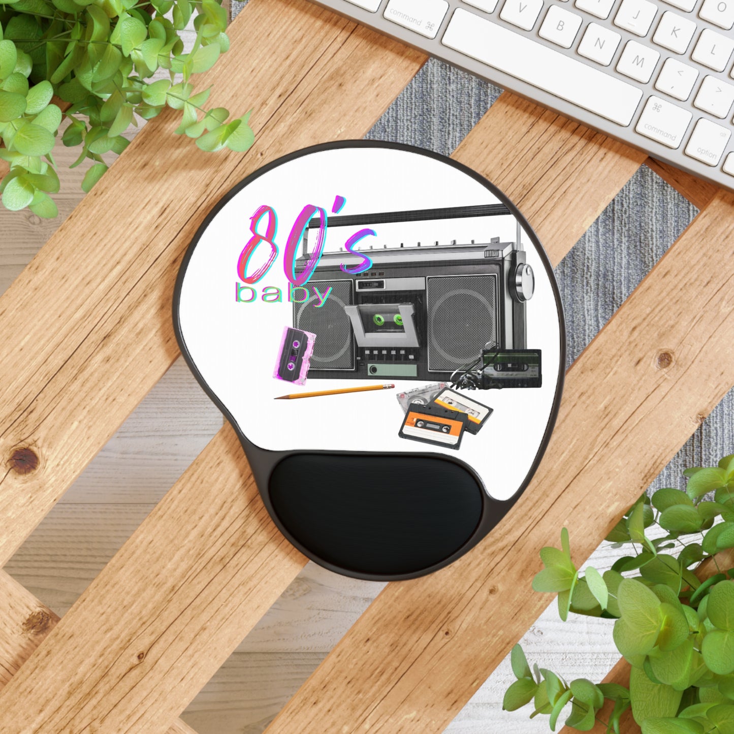 Ergonomic Mouse Pad with Wrist Rest – 80's Baby Retro