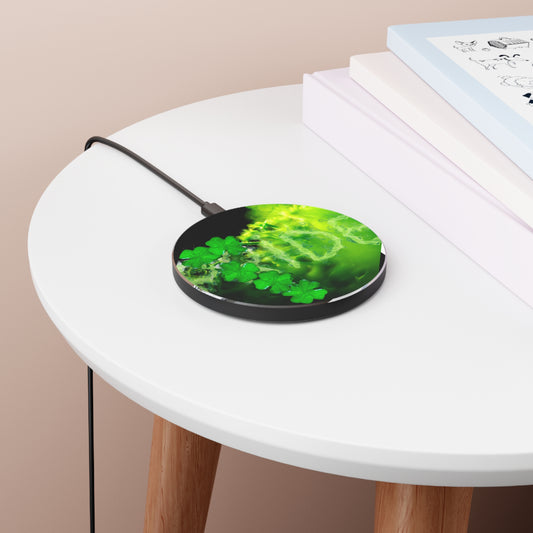 Wireless Charger – Lucky Clover Smoke