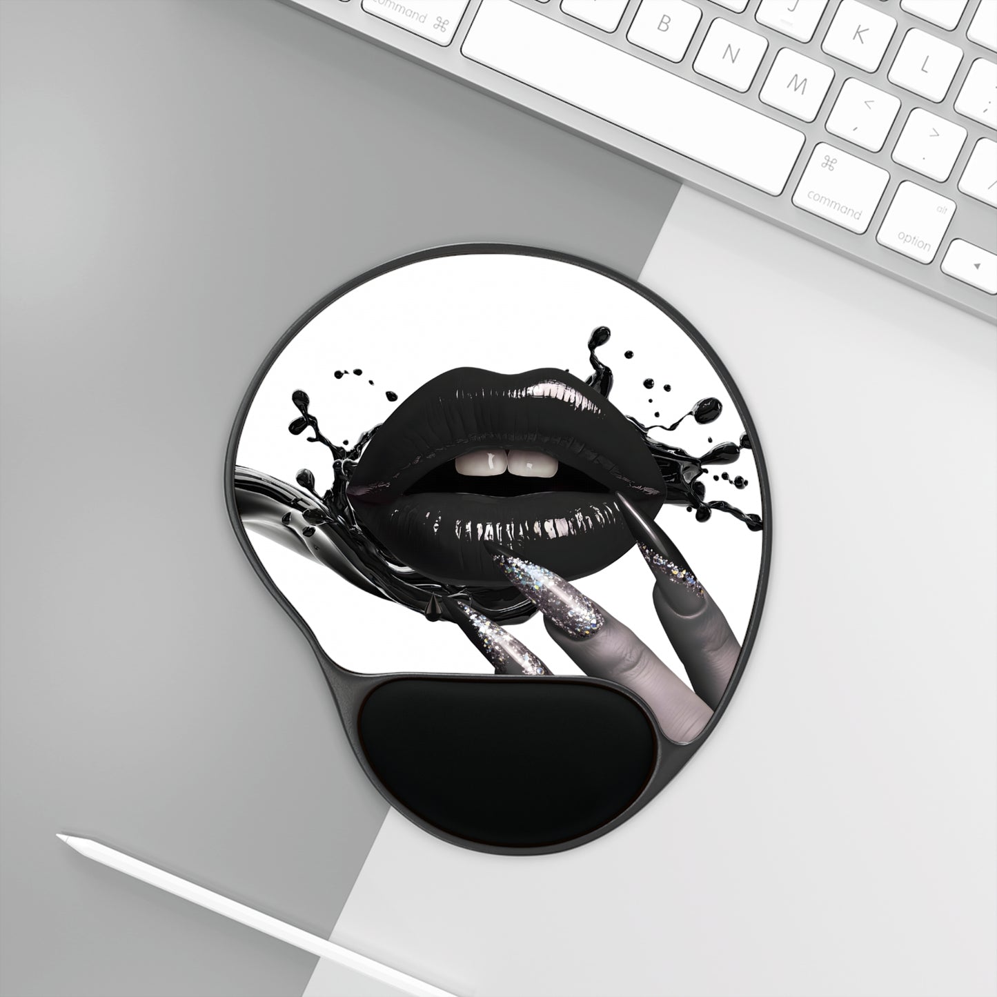 Mouse Pad with Wrist Rest – Liquid Noir