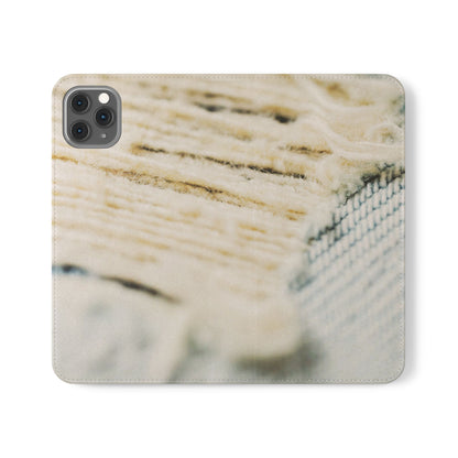 Flip Case – Woven Warmth