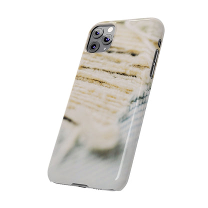 Slim Phone Case – Woven Warmth