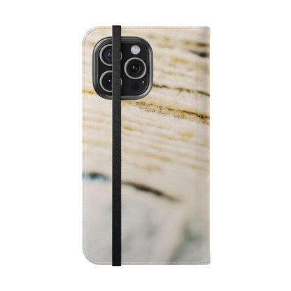 Flip Case – Woven Warmth