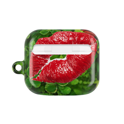 Earbud Case Cover – Lucky Clover Shamrock Kiss