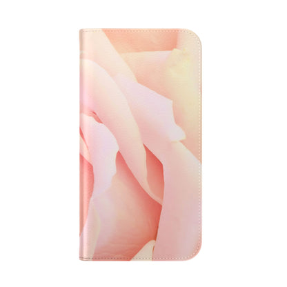 Flip Case – A Mother’s Rose Embrace