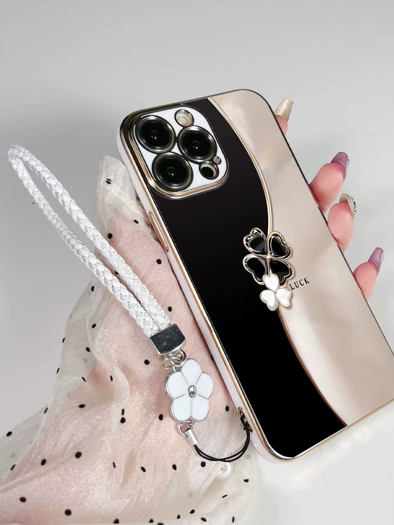 Luxury Plating Lucky Four-Leaf Clover Flower Lanyard Phone Case for Iphone 17 16 15 14 plus 13 12 11 Pro Max X XS Back Cover