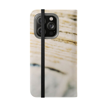 Flip Case – Woven Warmth