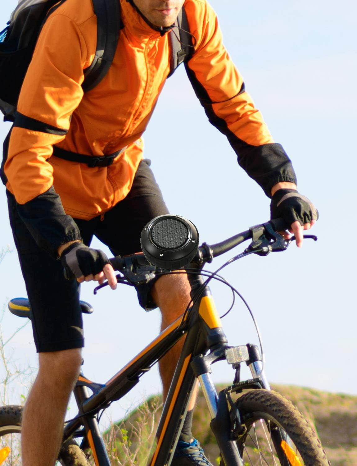 Outdoor Waterproof Bluetooth Speaker, Wireless Portable Shower Travel Bike Speaker with Subwoofer, Enhanced Bass, Built in Mic for Bicycle Riding, Sports, Pool, Beach, Hiking (Black & Bracket)