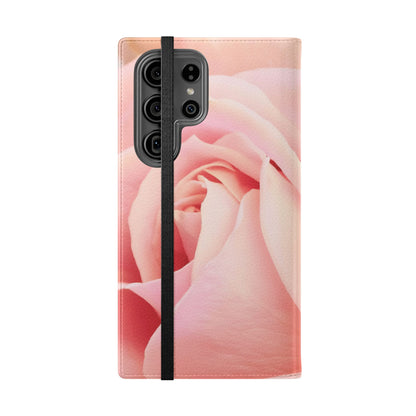 Flip Case – A Mother’s Rose Embrace