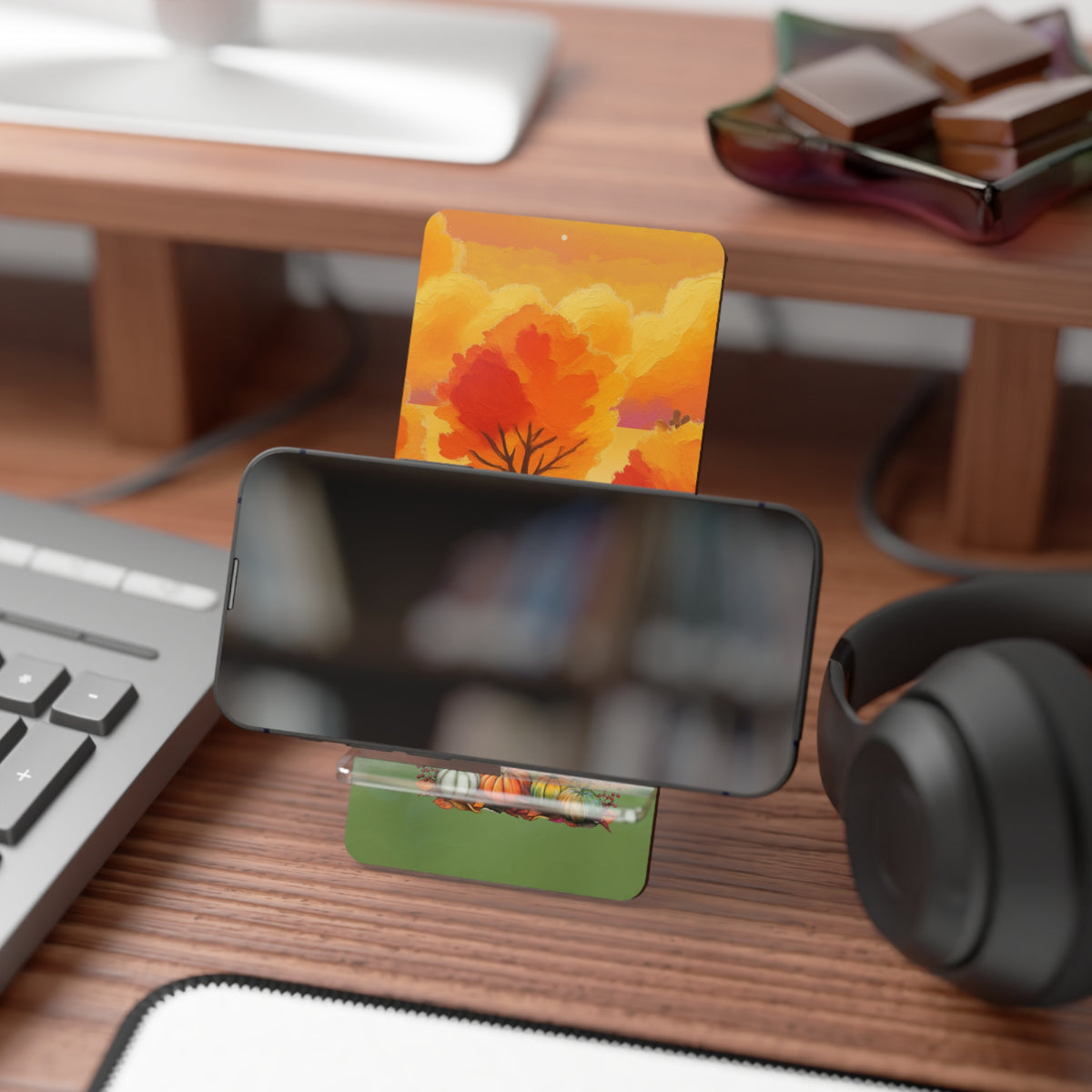 Phone Stand – Pumpkin Haul