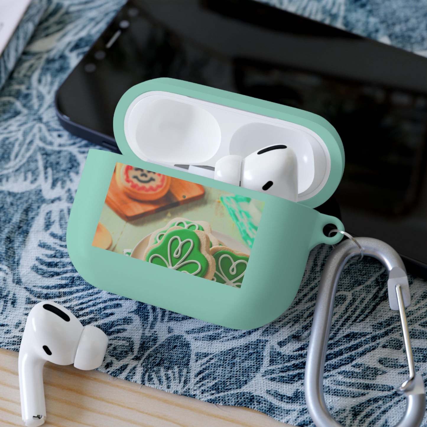 Wireless Earbud Case Cover – Shamrock Cookies