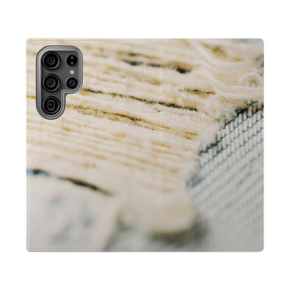 Flip Case – Woven Warmth
