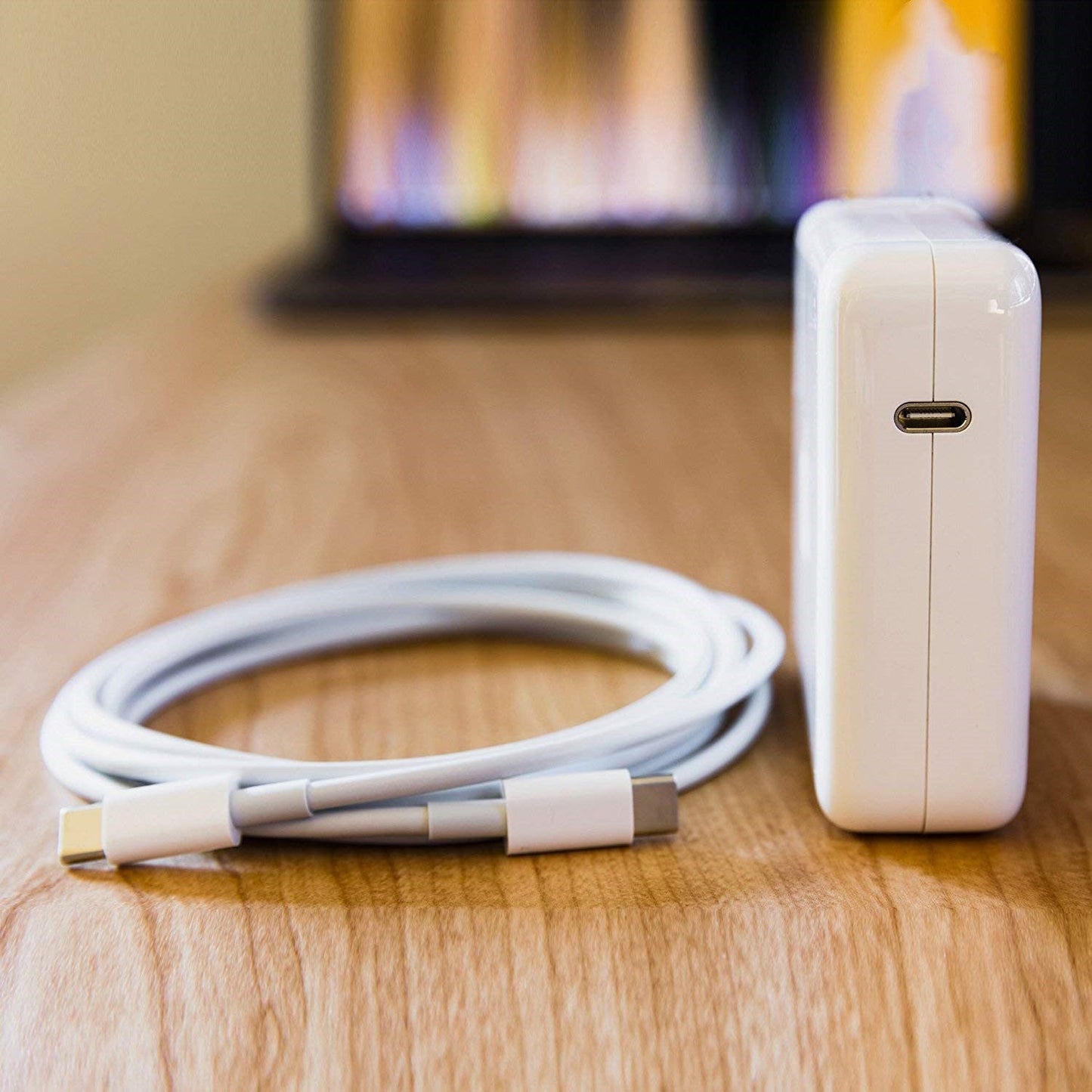 USB-C Laptop Charger – 61W Fast Charging