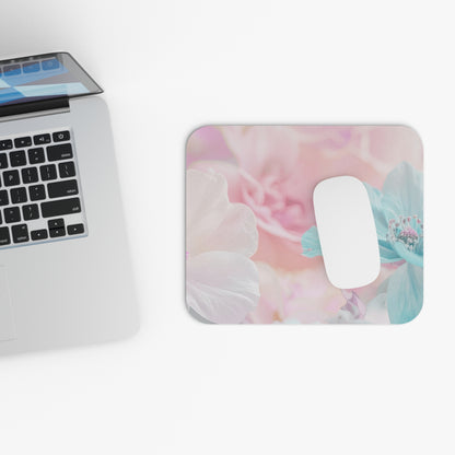 Mouse Pad – Blush Breeze